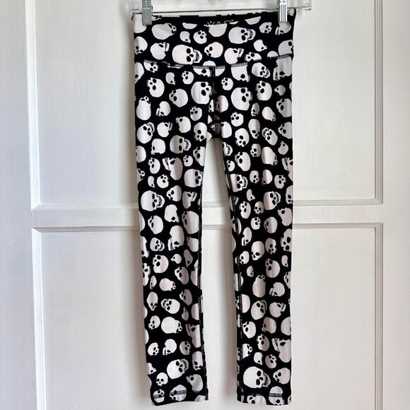 VTG Yas Size Small Black White Skull Leggings - Picture 1 of 8